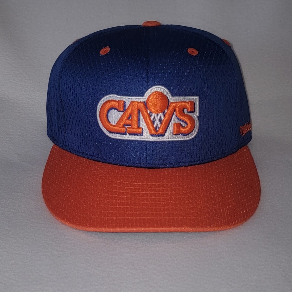 Cleveland Cavaliers throwback Mitchell and Ness fitted sz 7¼